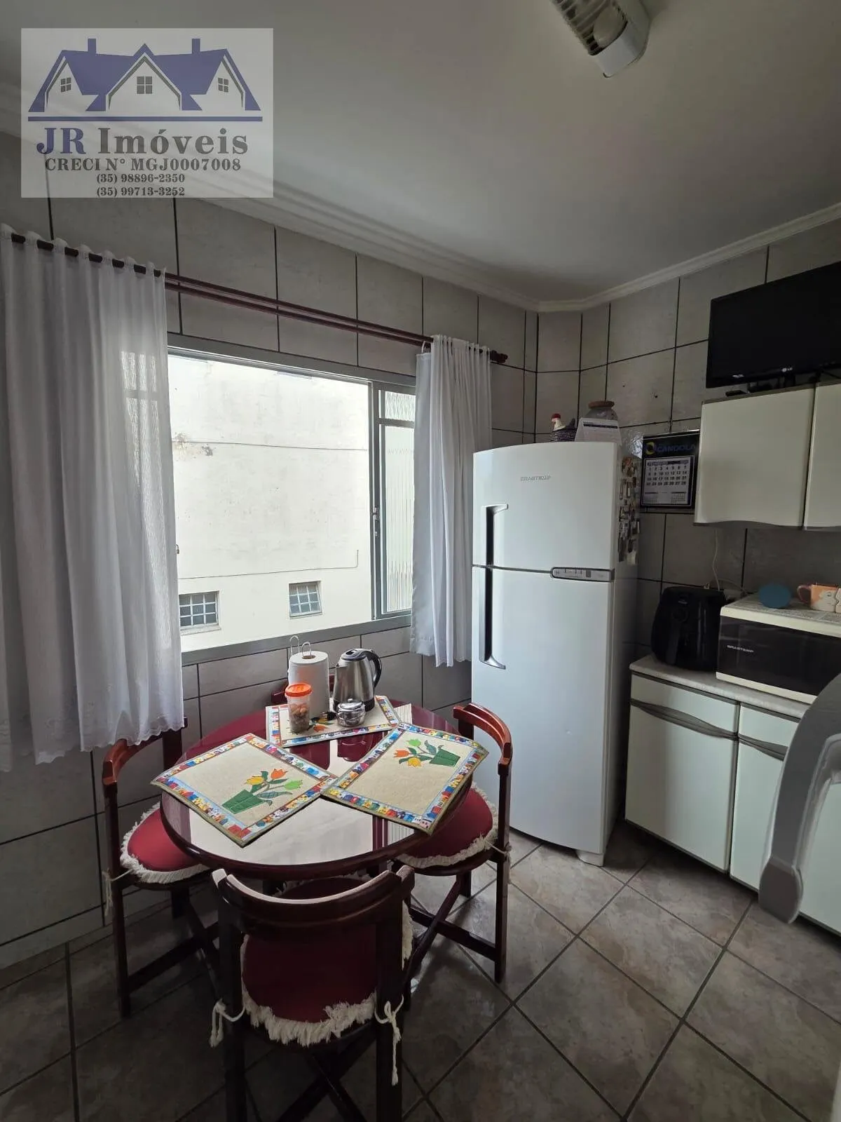 Foto 6 de Apartamento de 2 quartos com 2 banheiros e despensa na garagem, Morro Chic