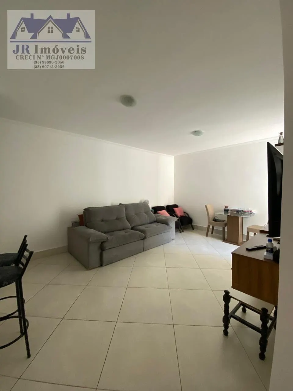 Foto 3 de Apartamento de 2 quartos (1 suíte) com garagem e salão de festas, Santa Rosa