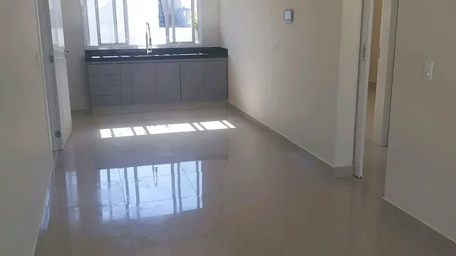 Apartamento novo de 2 quartos (1 suíte) com sacada gourmet, BPS
