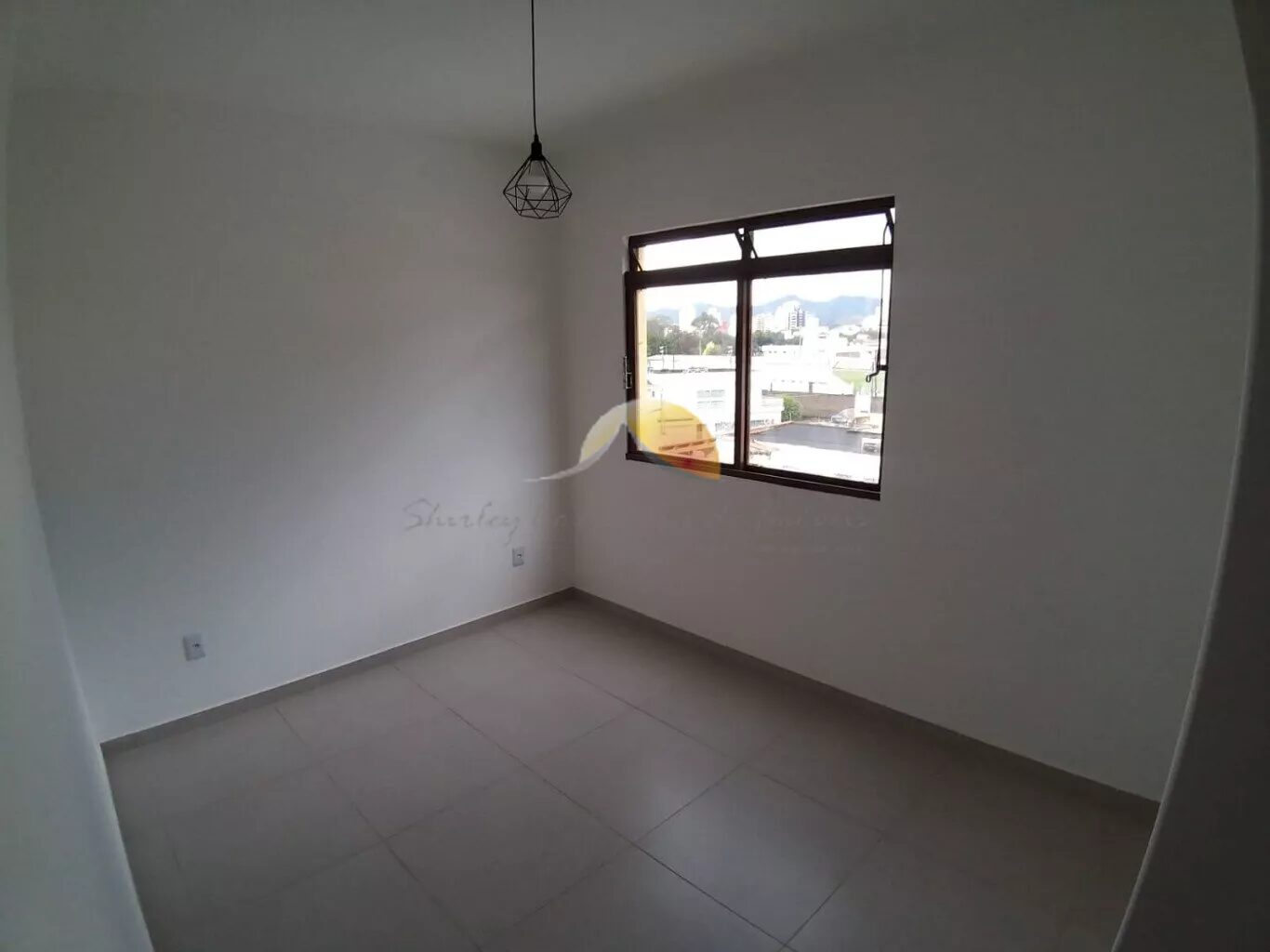 Foto 2 de Apartamento reformado de 2 quartos e 2 banheiros, São Vicente