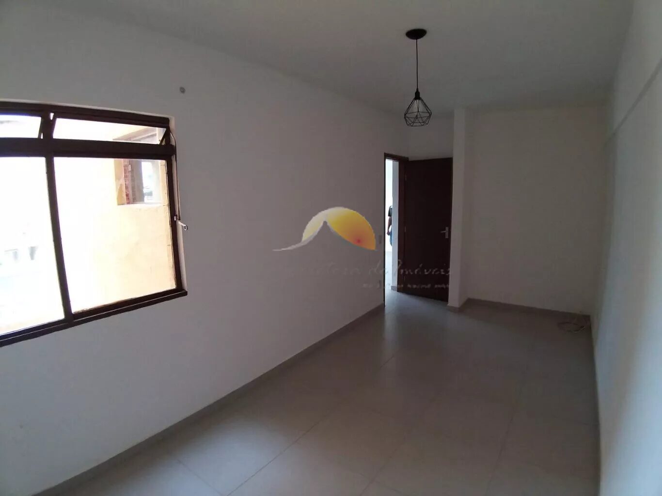 Foto 3 de Apartamento reformado de 2 quartos e 2 banheiros, São Vicente