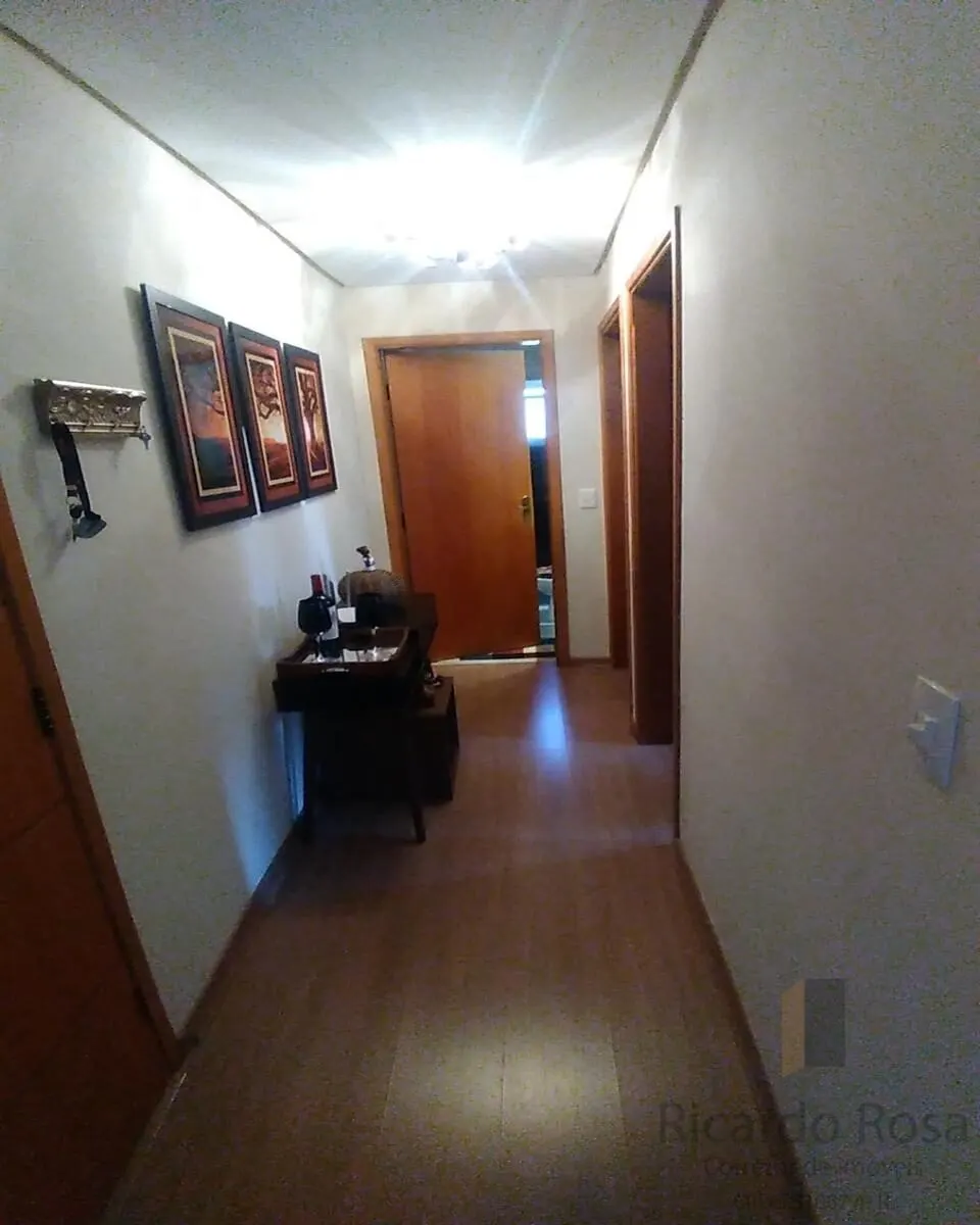 Foto 7 de Apartamento de 2 quartos (1 suíte) semimobiliado com varanda fechada, Varginha