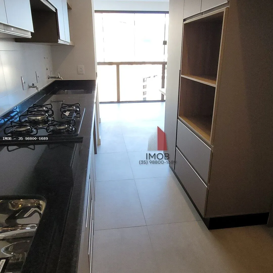 Foto 3 de Apartamento de 2 suítes com planejados e 2 vagas, Centro