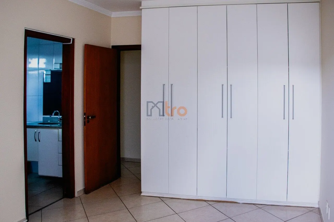 Foto 3 de Apartamento de 3 quartos (1 suíte) com 2 vagas cobertas, Medicina