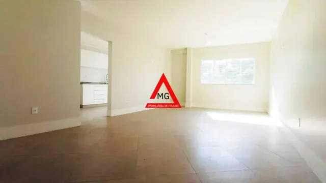 Foto 1 de Apartamento de 3 quartos (1 suíte) em prédio com elevador, Centro