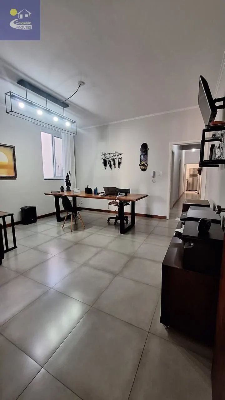 Foto 3 de Apartamento de 3 quartos (1 suíte) com 129 m² e sacada, Centro