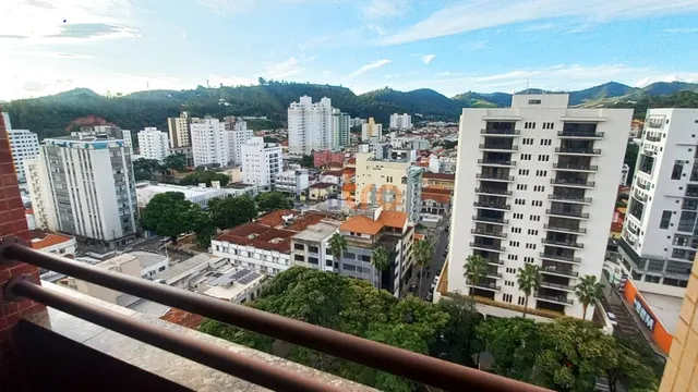 Foto 1 de Apartamento de 3 quartos (1 suíte) com 130 m² e vista para a cidade, Centro