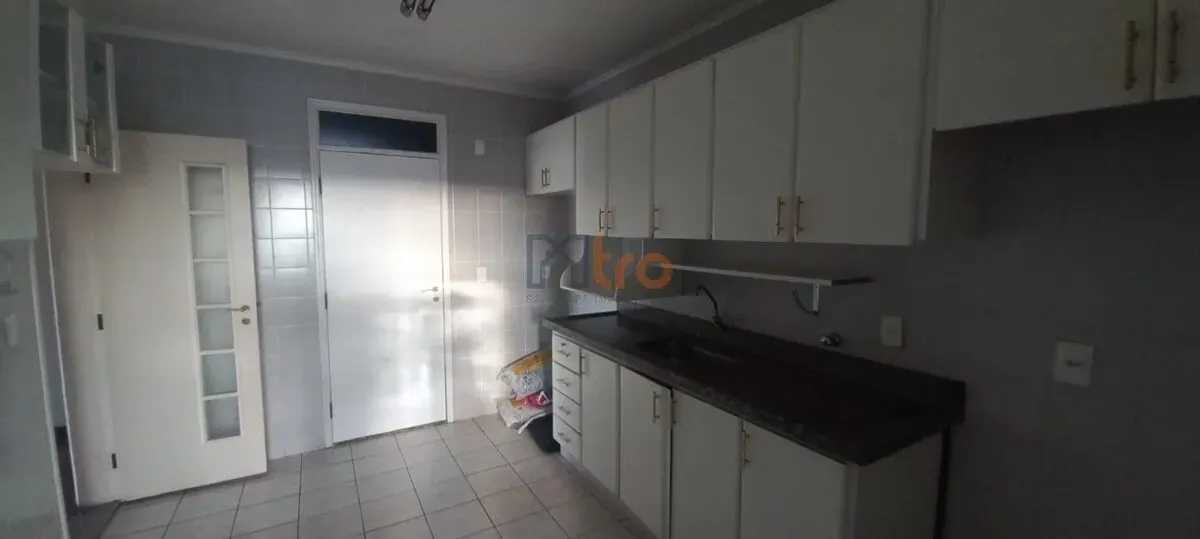 Foto 3 de Apartamento de 3 quartos (1 suíte) com 2 salas e sacada, Centro