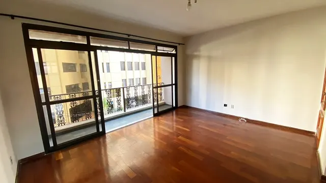 Foto 1 de Apartamento de 3 quartos (1 suíte) com sacada no Edifício Maria Virgínia Rennó, Centro