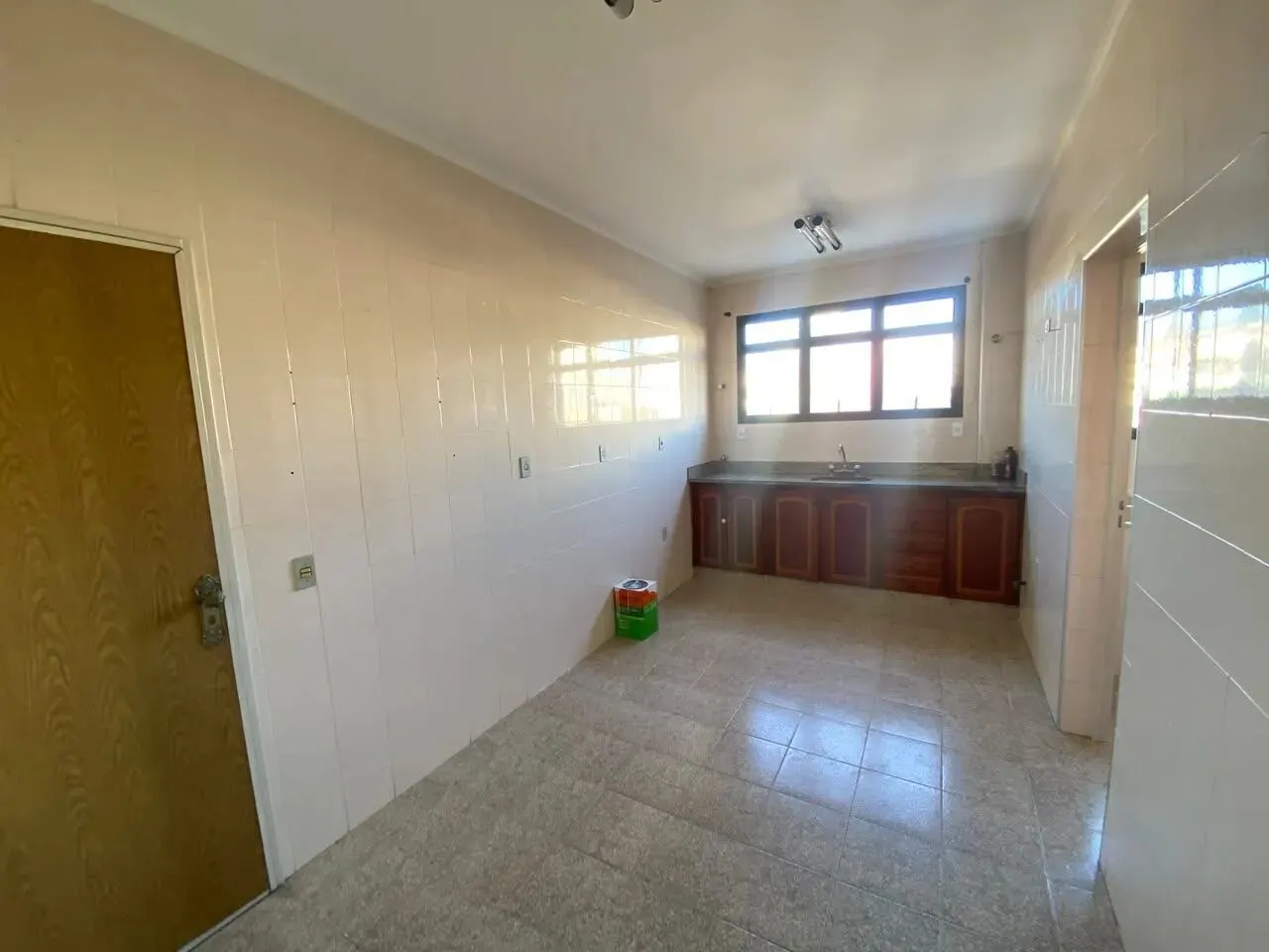 Foto 4 de Apartamento de 3 quartos (1 suíte) com sacada no Edifício Maria Virgínia Rennó, Centro