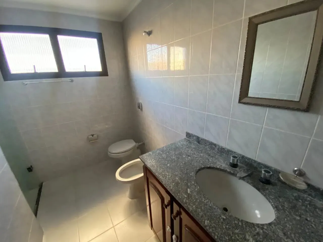 Foto 6 de Apartamento de 3 quartos (1 suíte) com sacada no Edifício Maria Virgínia Rennó, Centro