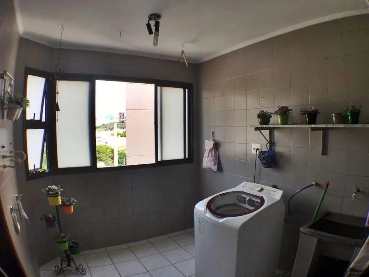 Foto 8 de Apartamento de 3 quartos (1 suíte) com varanda e vista, Centro