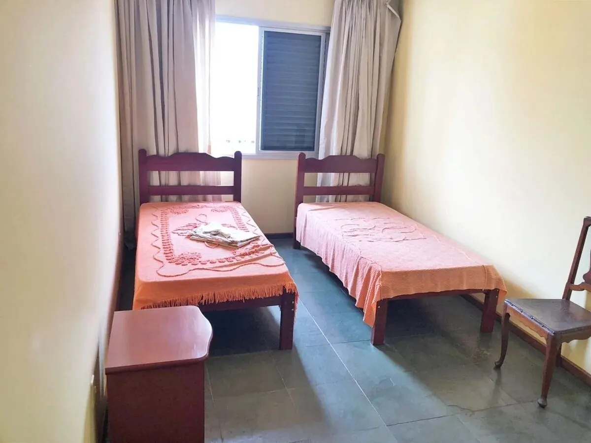 Foto 5 de Apartamento de 3 quartos (1 suíte) com sala ampla e terraço, Centro