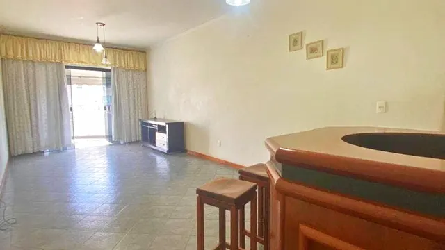 Foto 1 de Apartamento de 3 quartos (1 suíte) com sacada e quarto de serviço, São Vicente