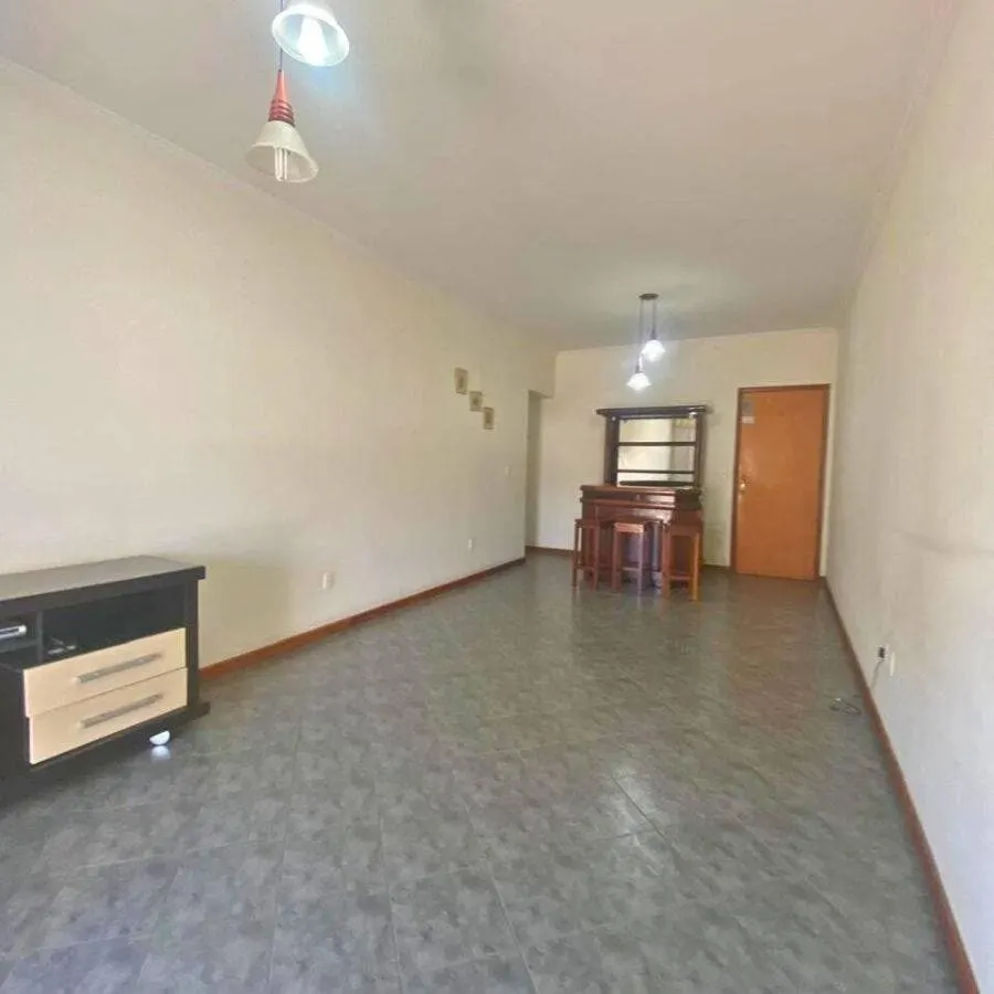 Foto 2 de Apartamento de 3 quartos (1 suíte) com sacada e quarto de serviço, São Vicente