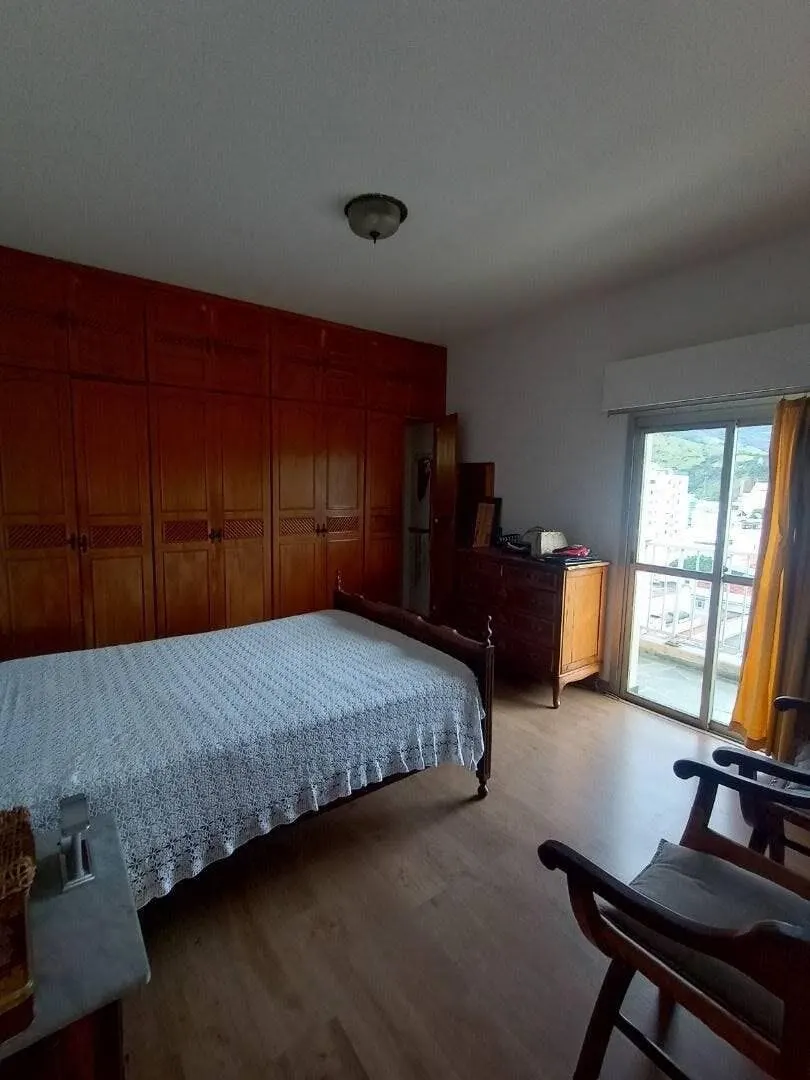 Foto 3 de Apartamento de 3 quartos (1 suíte) com armários planejados e copa, Morro Chic