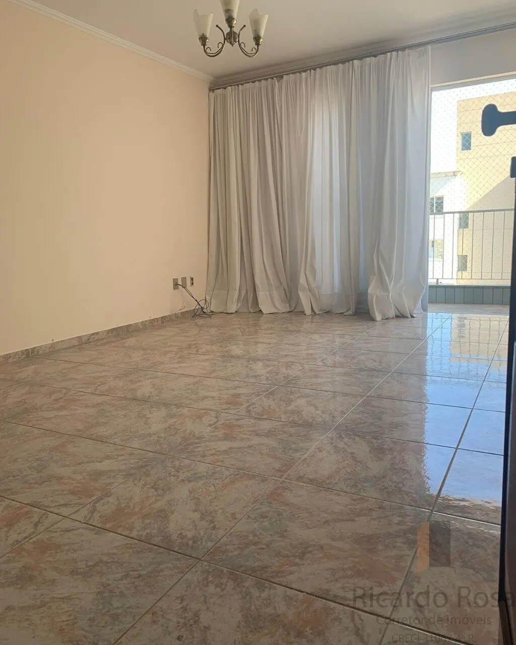Foto 4 de Apartamento de 3 quartos (1 suíte) com sala em L e sacada, Varginha