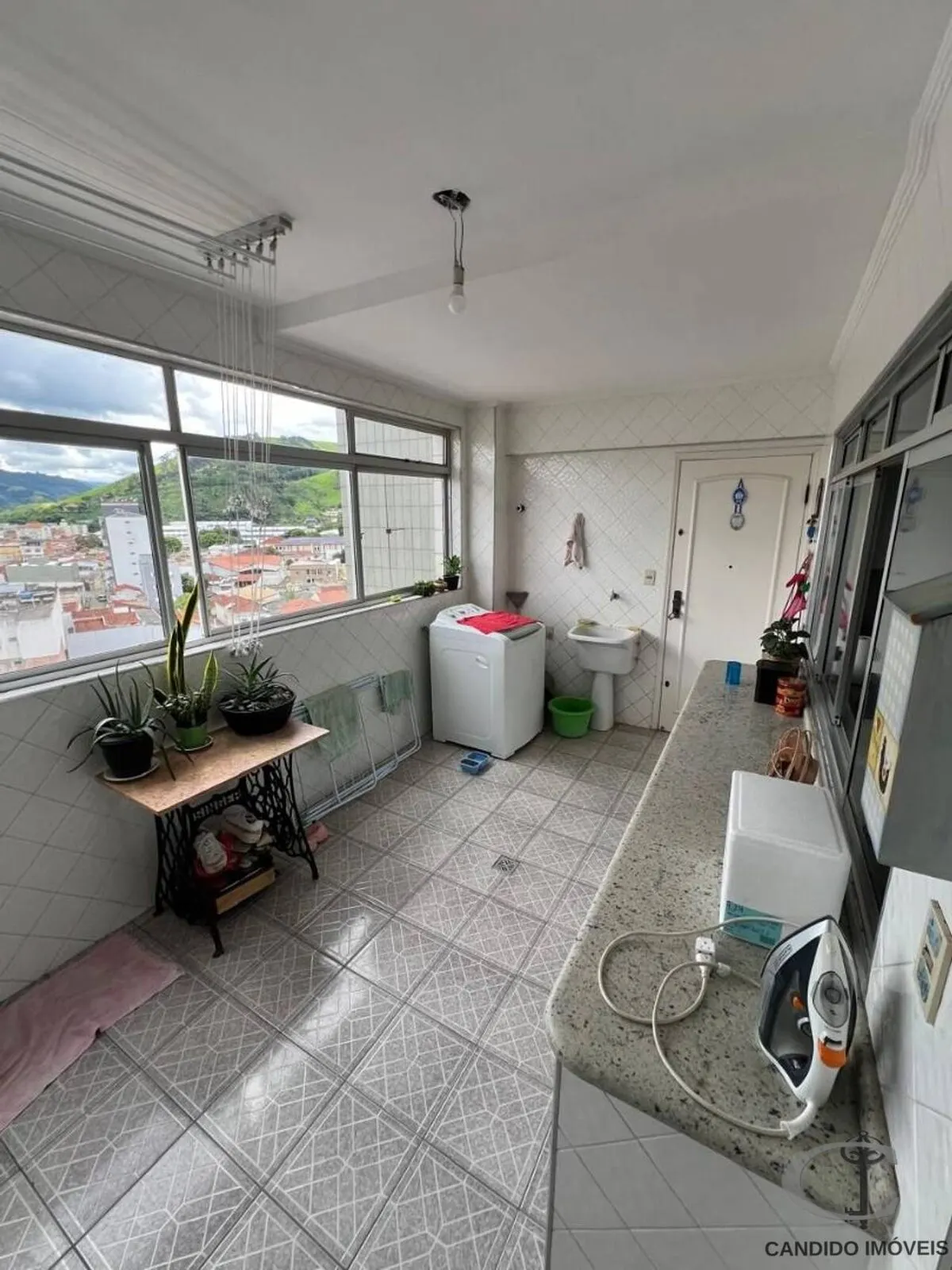 Foto 4 de Apartamento de 3 quartos (1 suíte) com sala em L e varanda, Varginha