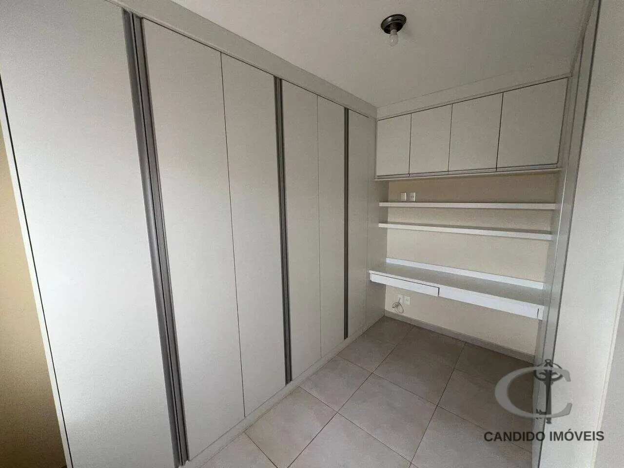 Foto 8 de Apartamento de 3 quartos (1 suíte) com sacada e 2 vagas, Medicina