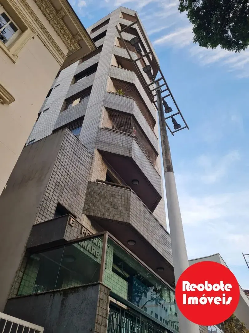 Foto 8 de Apartamento de 3 quartos (1 suíte) com varanda e vista para a serra na Praça Teodomiro Santiago, Centro