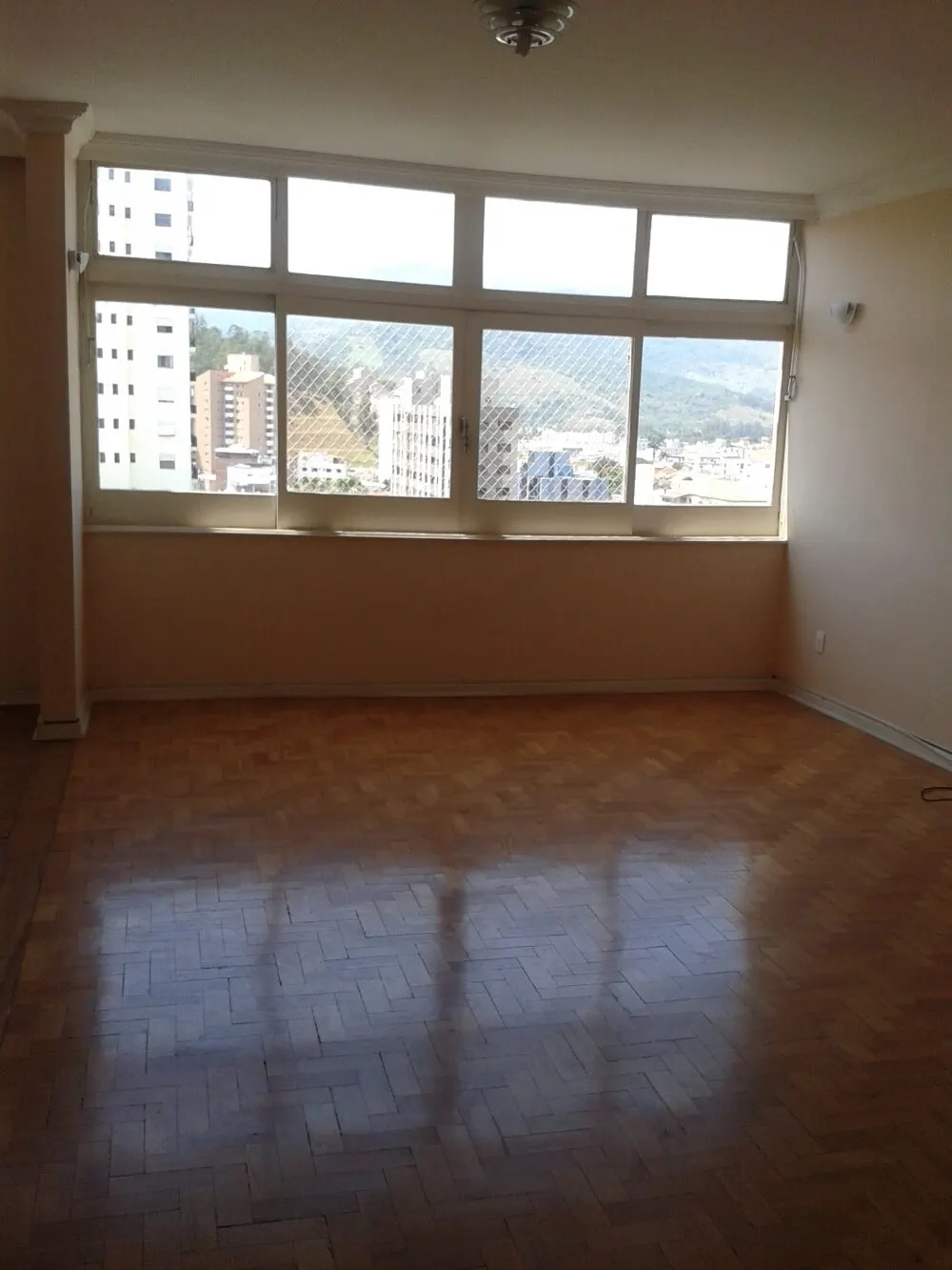 Foto 2 de Apartamento de 3 quartos (1 suíte) com armários, Centro