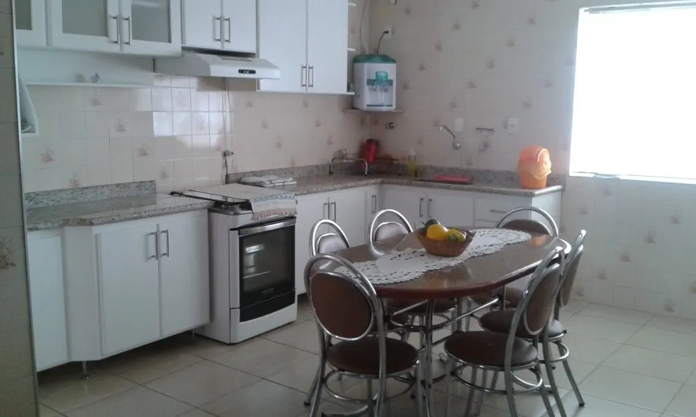 Foto 2 de Apartamento de 3 quartos (1 suíte) com sacada e garagem, Centro
