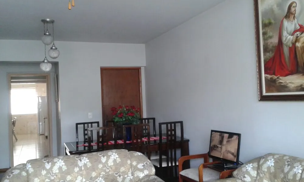 Foto 3 de Apartamento de 3 quartos (1 suíte) com sacada e garagem, Centro