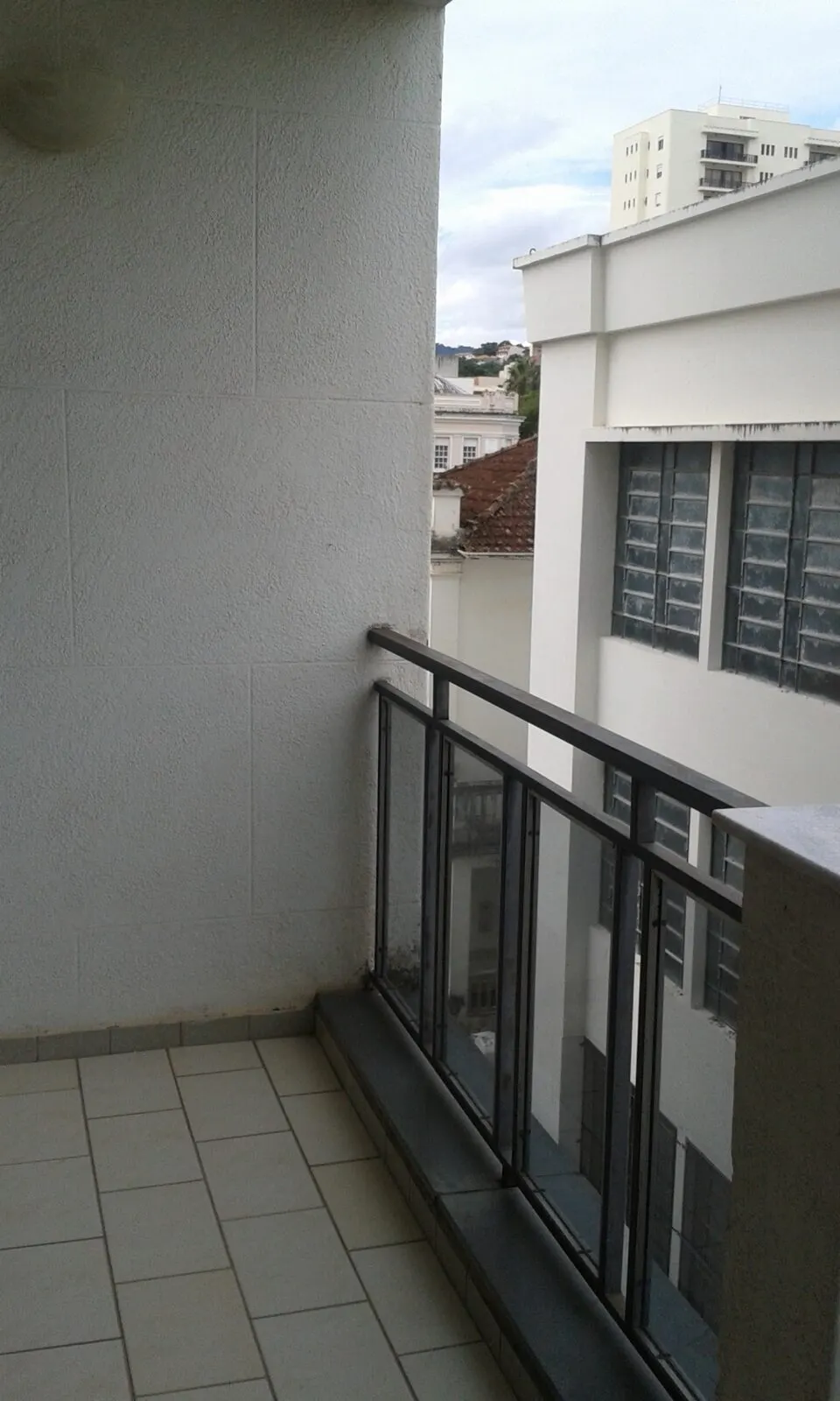 Foto 5 de Apartamento de 3 quartos (1 suíte) com sacada e garagem, Centro