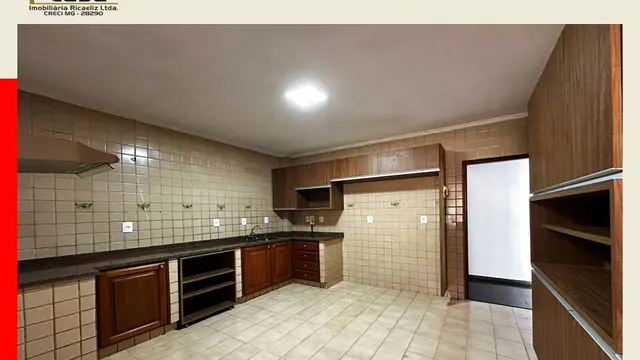 Apartamento de 3 quartos (1 suíte) no Ed. Ana Gonçalves Correia, Centro