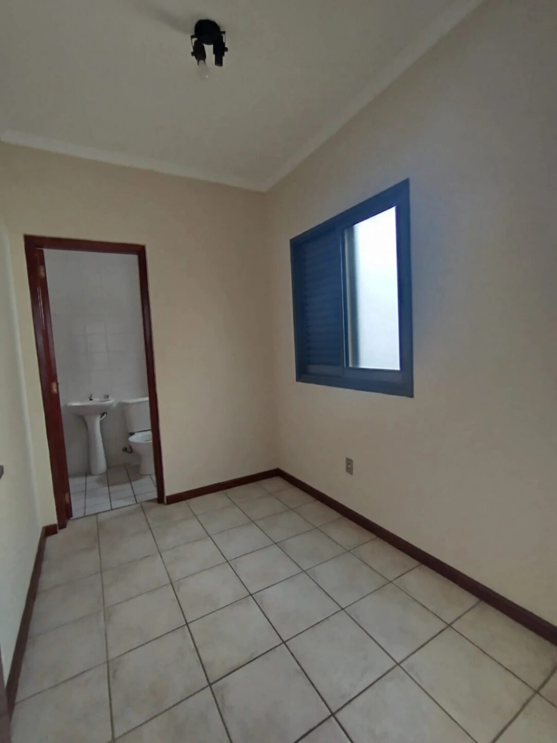 Foto 6 de Apartamento de 3 quartos (1 suíte) com sacada e 2 vagas, Varginha