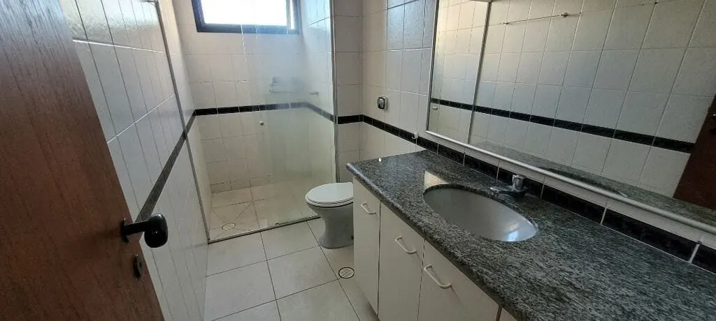 Foto 6 de Apartamento de 4 quartos (1 suíte) com varanda no Condomínio Dona Julieta, Centro