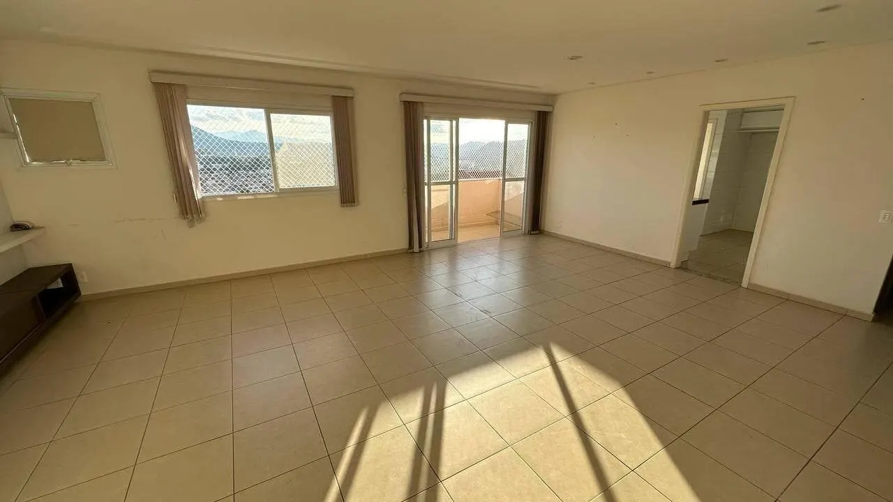 Foto 3 de Apartamento de 4 quartos (2 suítes) com 3 vagas e piscina, Morro Chic
