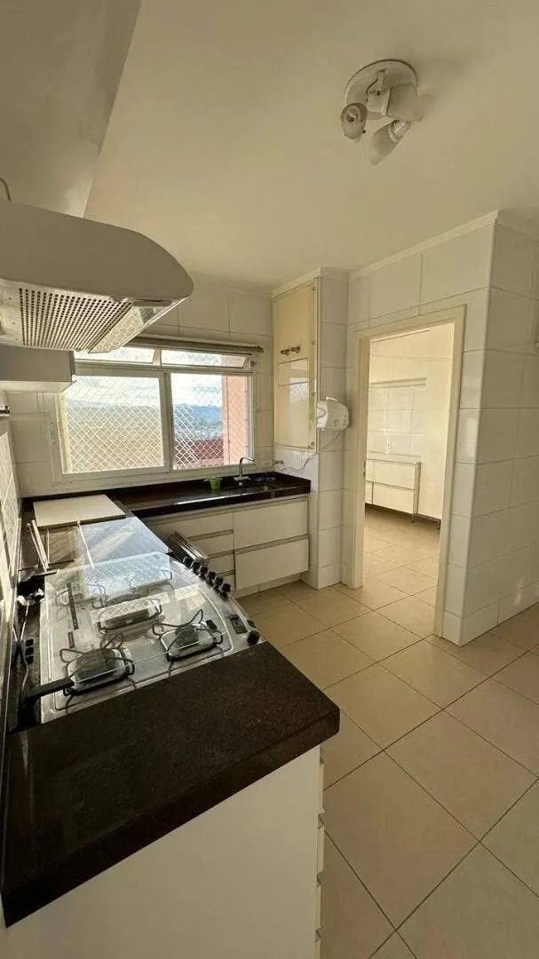 Foto 6 de Apartamento de 4 quartos (2 suítes) com 3 vagas e piscina, Morro Chic
