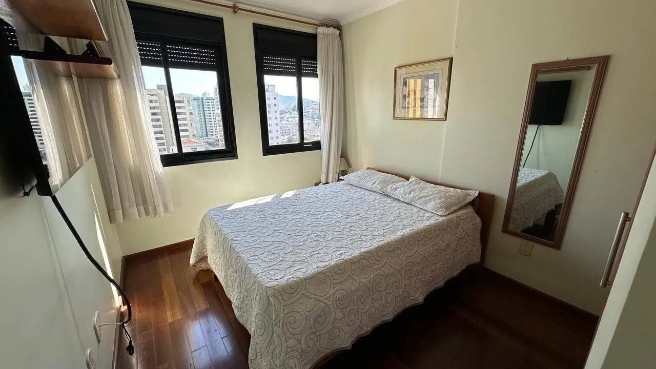 Foto 2 de Apartamento de 4 quartos (1 suíte) no Residencial Solar das Vertentes, Centro
