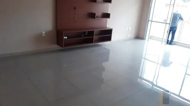 Foto 1 de Apartamento de 4 quartos com 3 banheiros perto do fórum, Centro