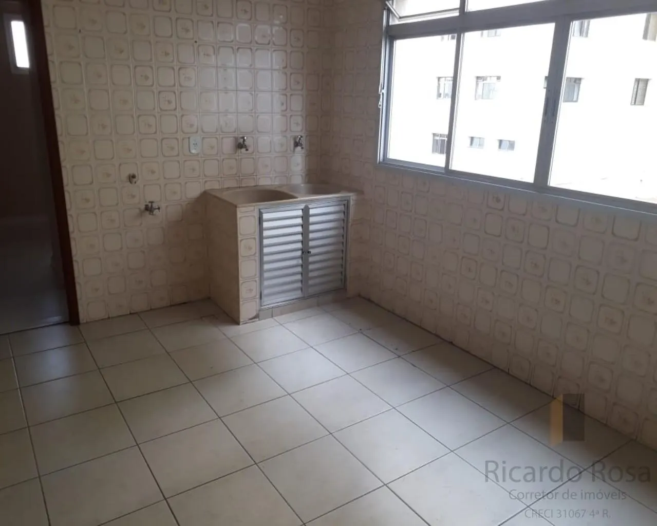 Foto 6 de Apartamento de 4 quartos com 186 m² perto do fórum, Pinheirinho