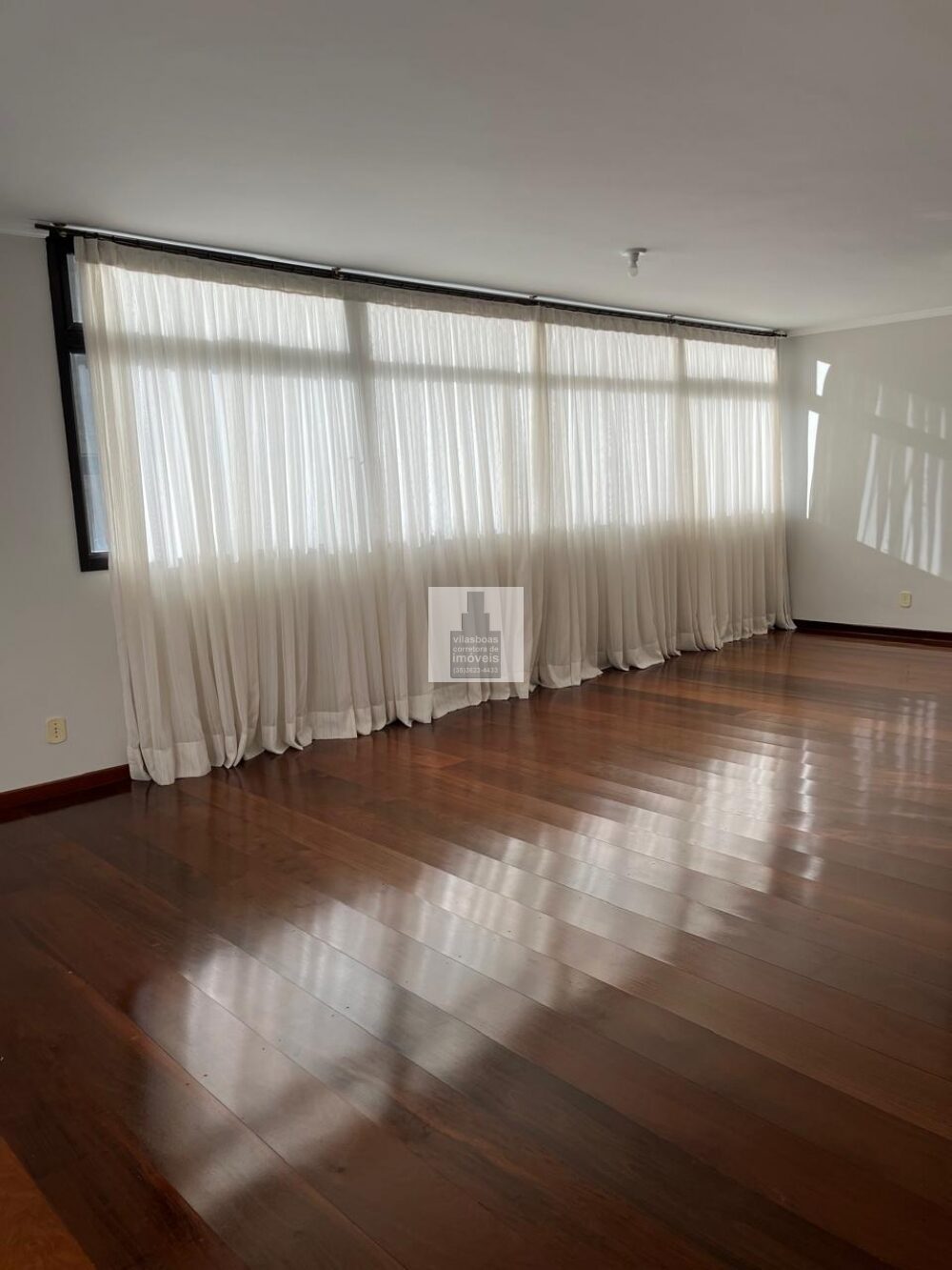 Foto 3 de Apartamento de 4 quartos (1 suíte) com varanda, Centro