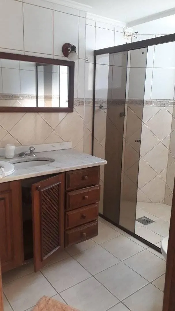 Foto 3 de Apartamento de 4 quartos (2 suítes) para alugar com sacada, Varginha