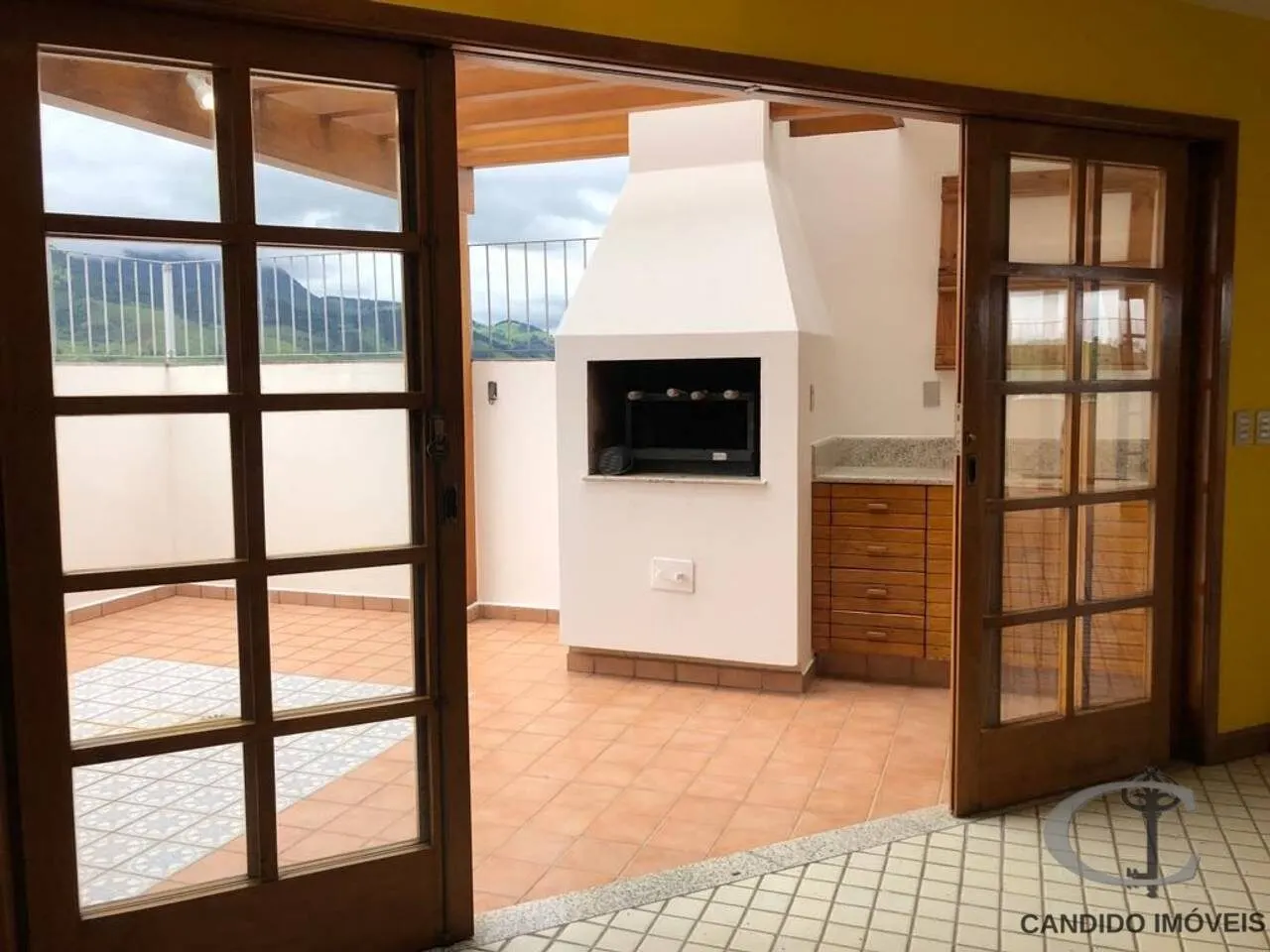 Foto 2 de Apartamento duplex de 2 quartos (1 suíte) com terraço e churrasqueira, Centro