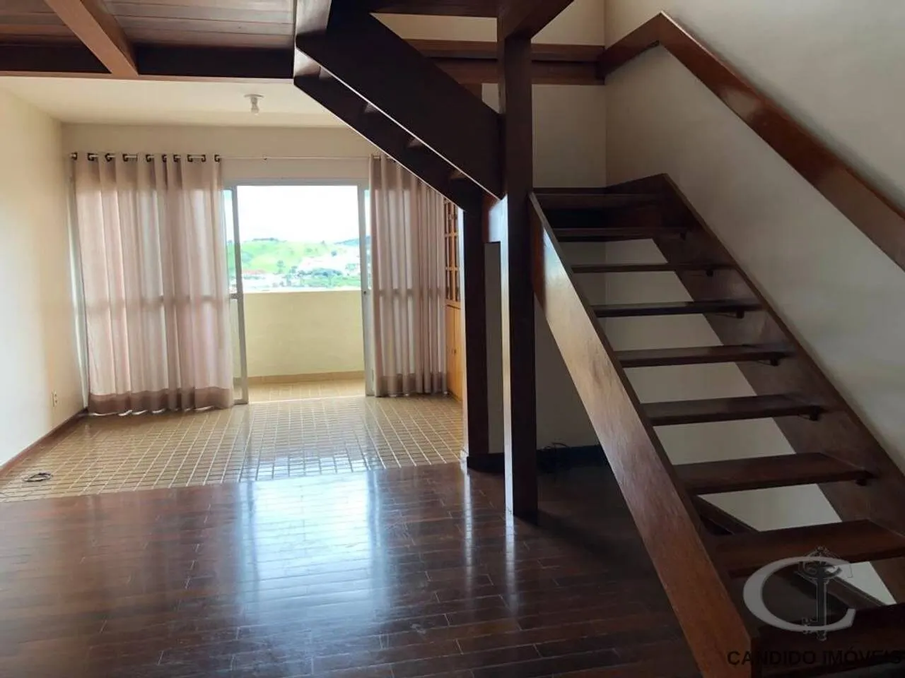 Foto 5 de Apartamento duplex de 2 quartos (1 suíte) com terraço e churrasqueira, Centro