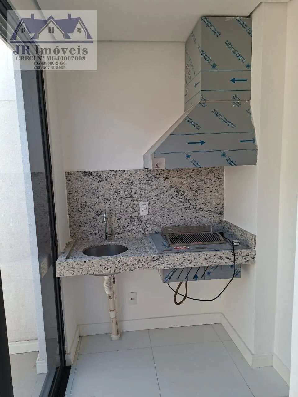 Foto 5 de Apartamento novo com 1 suíte em prédio com piscina e academia, Avenida