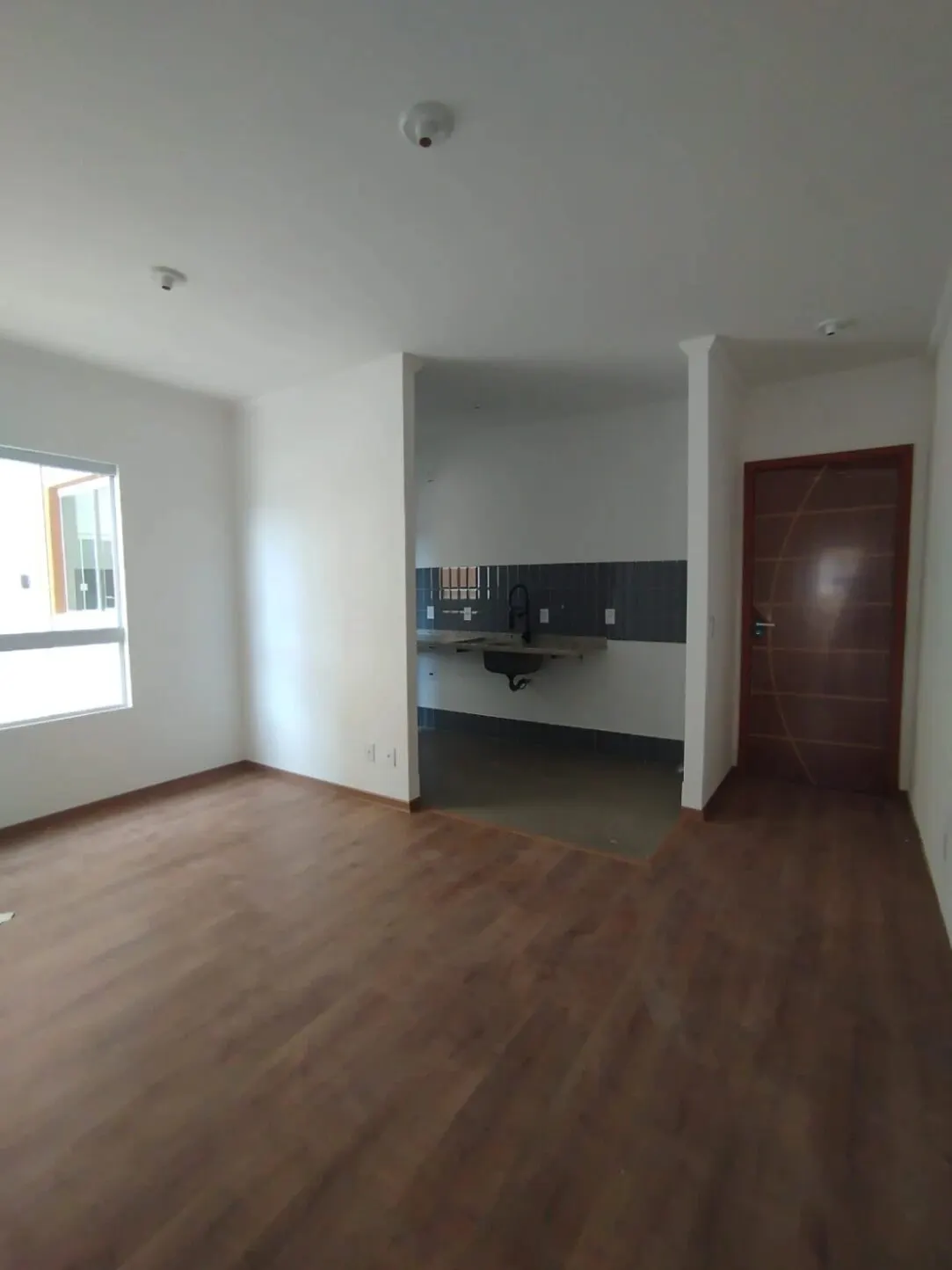 Foto 2 de Apartamento novo de 2 quartos (1 suíte) em prédio com piscina, Cruzeiro