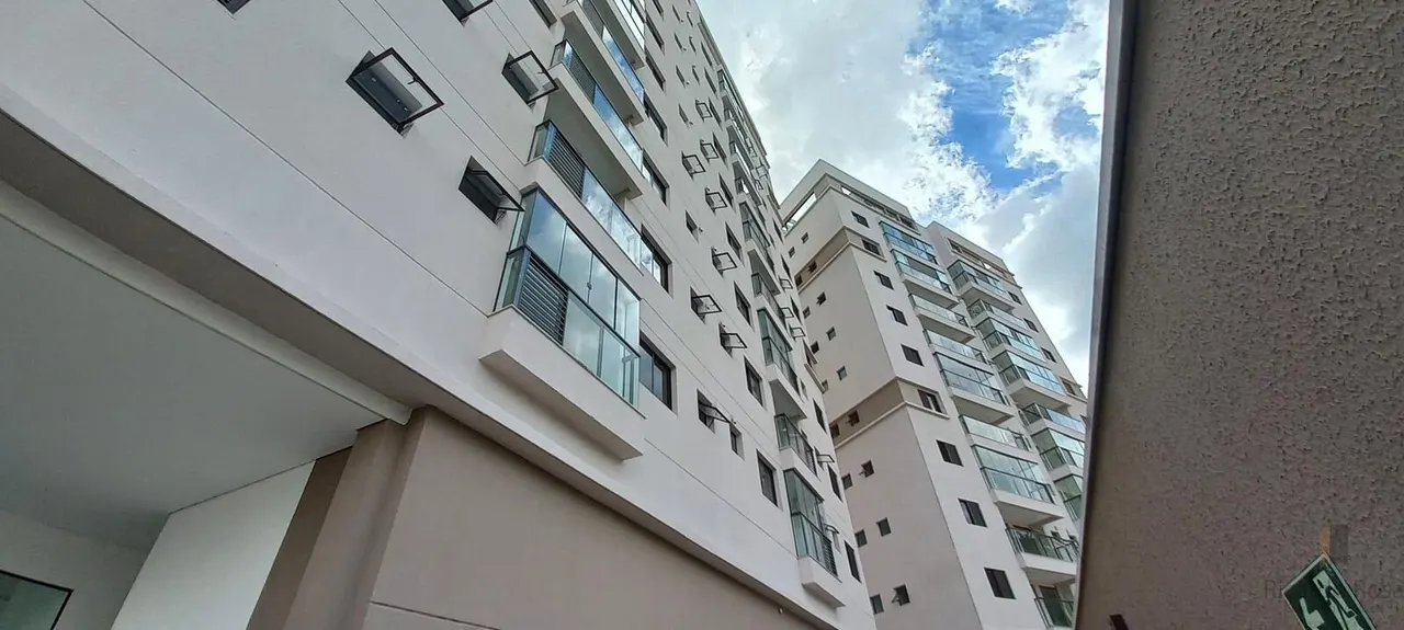Foto 4 de Apartamento novo de 2 quartos (1 suíte) com varanda gourmet e lazer completo, Centro