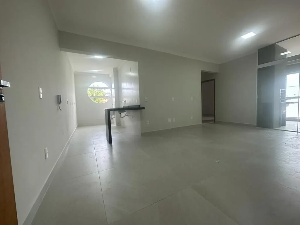 Foto 3 de Apartamento novo de 2 quartos (1 suíte) com varanda gourmet, Morro Chic