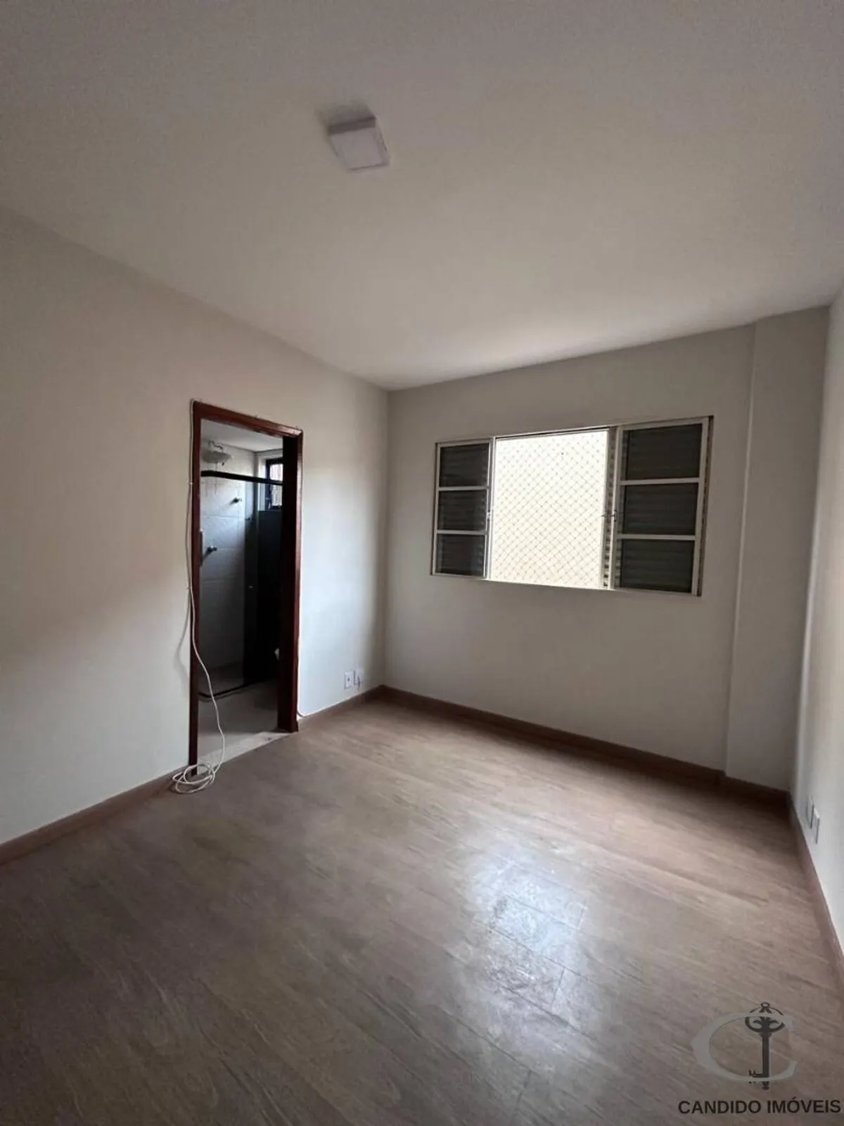 Foto 4 de Apartamento reformado de 2 quartos (1 suíte) no Condomínio Dona Norma, Varginha