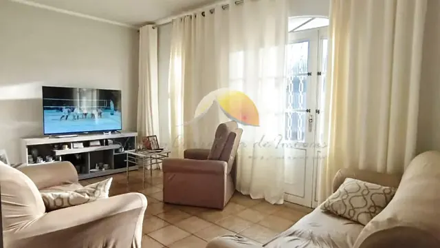 Foto 1 de Apartamento térreo de 3 quartos com quintal e sem condomínio, Avenida
