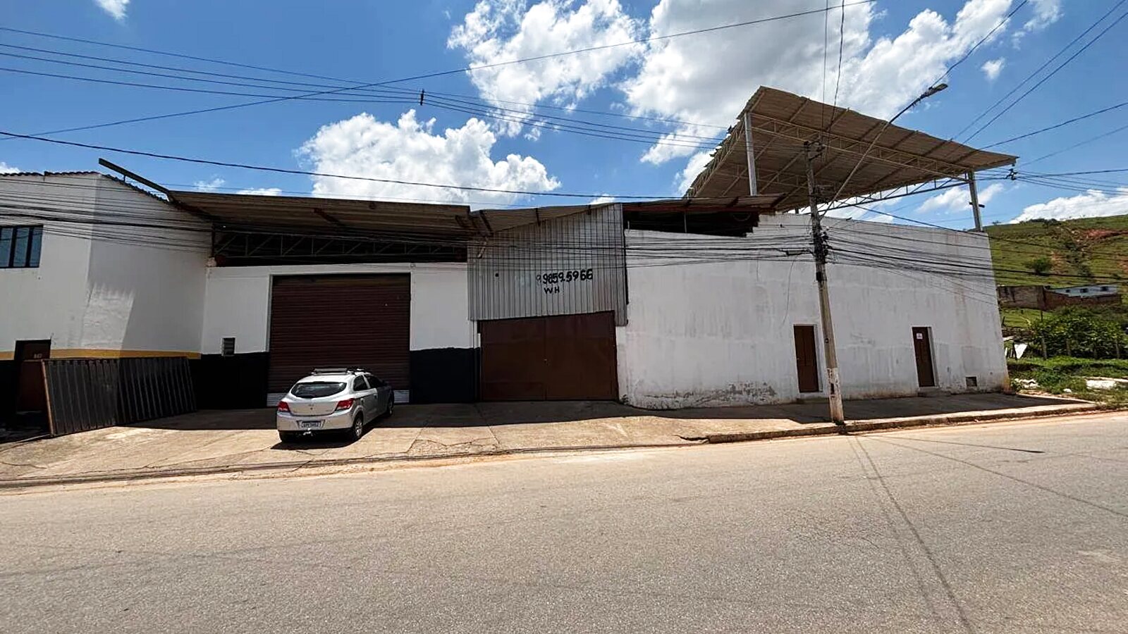Galpão com dois apartamentos no bairro Açude