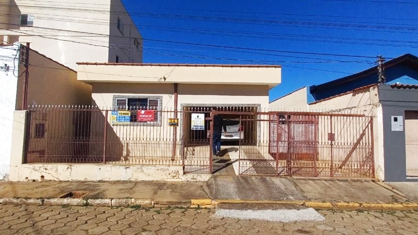 Casa de 3 quartos com quintal em São Vicente