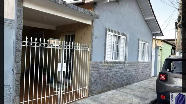 Casa de 3 quartos com edícula e churrasqueira na Boa Vista