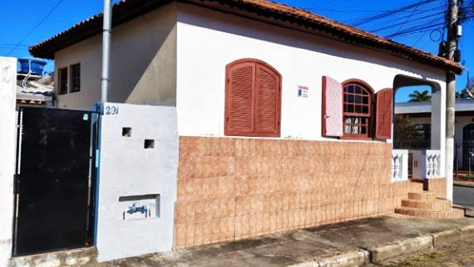 Casa de 2 quartos e edícula na Boa Vista